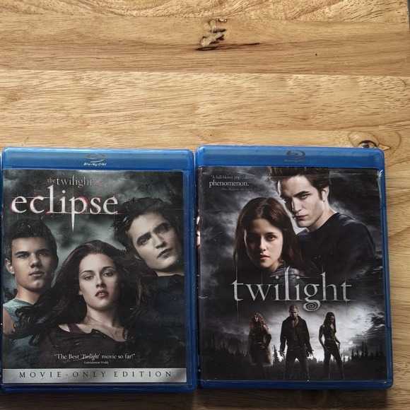 Twilight Saga Movie Series BluRay Bundle Set 3 Romantic Mystical Whimsical - Picture 4 of 5